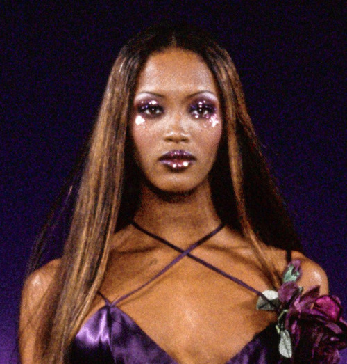 driflloon: naomi campbell @ anna sui ss93