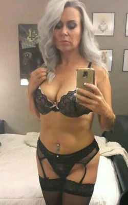 Silver haired milf