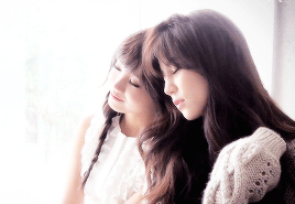 apinkdays:    pink panda challenge:   1 / 3 favourite pairings (in group)→ eunrong