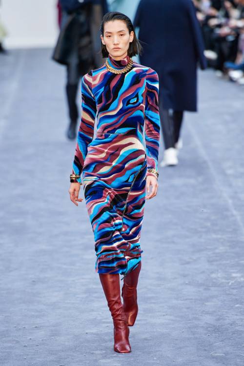 knittinganddrinkingtea: Roberto Cavalli Fall 2019 Model: Lina Zhang