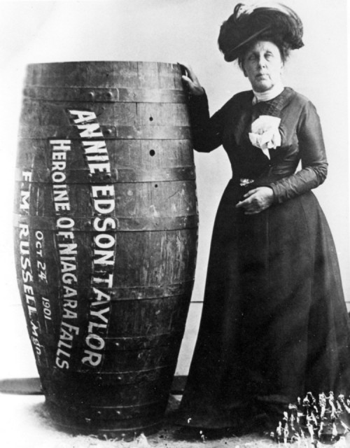 historicaltimes:Annie Edson Taylor - The first person to survive trip over Niagara Falls in a barrel