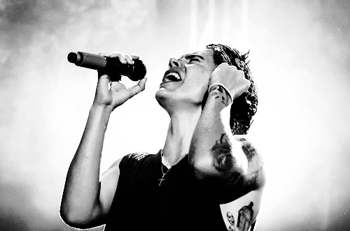 floralprintharry:  03.05