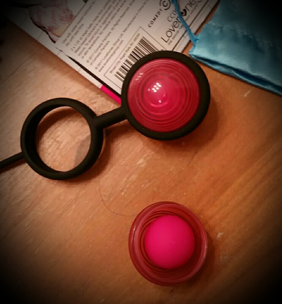 claimedjane:  In an effort to kick-start my exercise back in to gear, I ordered some
