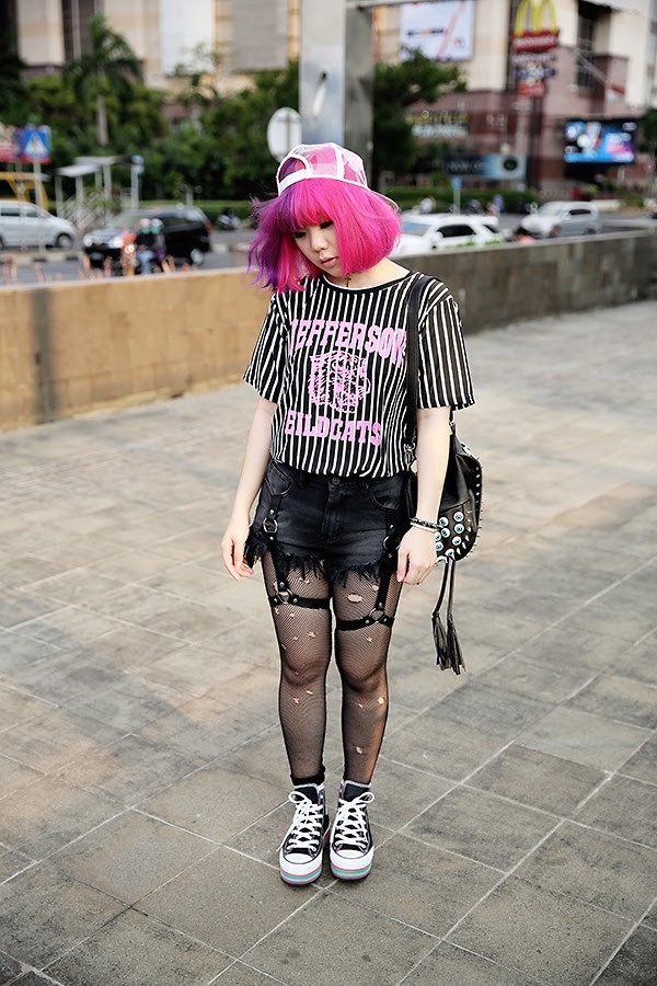 bombisbomb:  Gabriella Olivia ♥ See full breakdown of this outfit on her lookbook!
