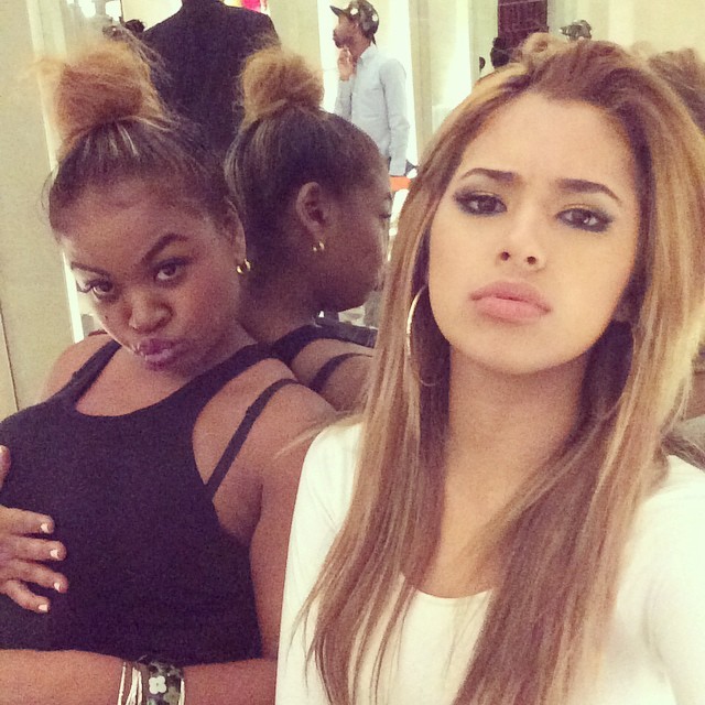 villegas-news:  jasminevillegas: #strugglebus @neicybaby#thatsmynormalchillface 
