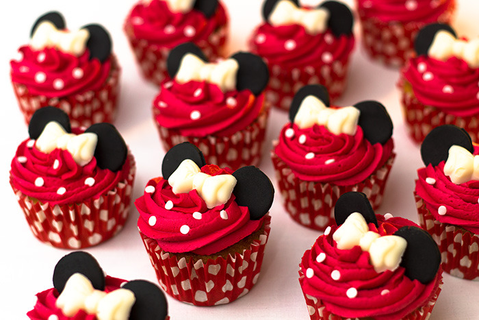 Minnie mouse cupcake cake