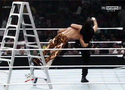kingsheamus:  Dean Ambrose at mitb 
