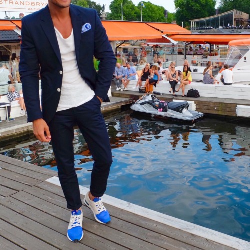 Swedish summer | Stockholm casual suiting. Full details of my outfit on the Blog www.louisnicolasdar