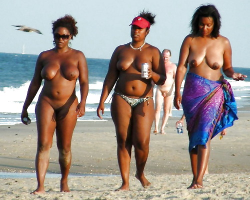 (via BBW matures and grannies at the beach 159 Photo #6)