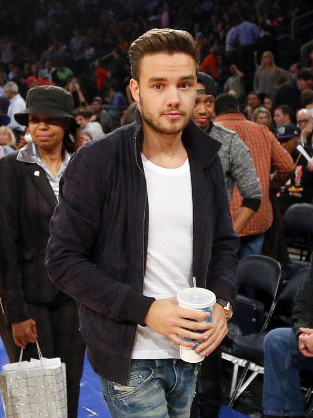 backstreetioners:  Niall and Liam at Knicks vs Magic game in NYC (+)  [06/12/13]
