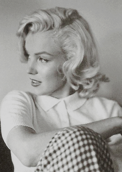 Porn photo  Marilyn Monroe photographed by John Vachon,