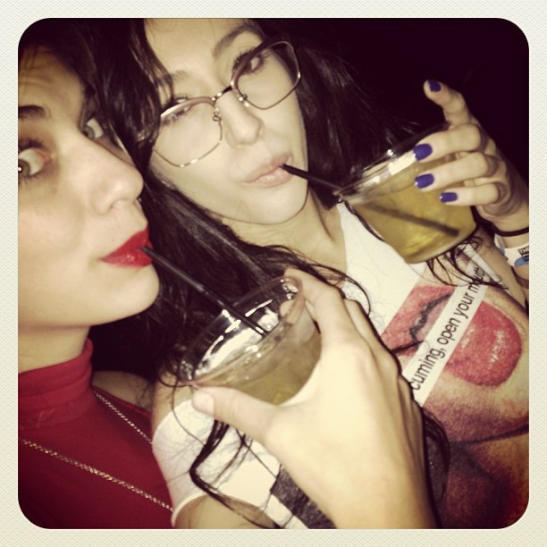 Girls that love whiskey are my weakness. @lia_lor #firstdate #truelove #danceparty