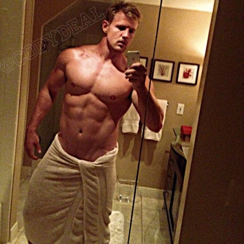countryfolkusa:  @codydeal