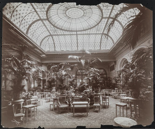 vintagehandsomemen: New York. The Plaza Hotel, 59th St at 5th Ave, 1907.