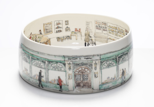 lustik:  Ceramics by Helen Beard. 