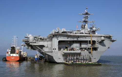rocketumbl:  USS Theodore Roosevelt (CVN 71)