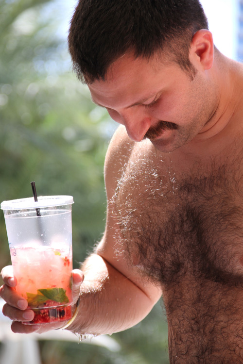 hairybearfriend:  Furry refreshing. 