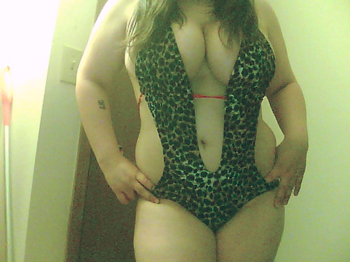 ofmonstersandsemen:  This morning I washed my straight hair out, enjoy it for the