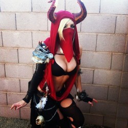 dirty-gamer-girls:  for more hot cosplay http://dirtygamergirls.com 