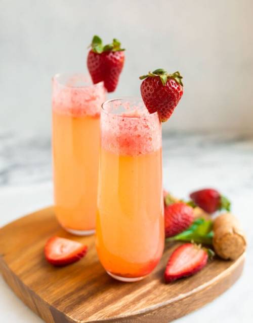 foodffs:Strawberry ChampagneFollow for recipesIs this how you roll?