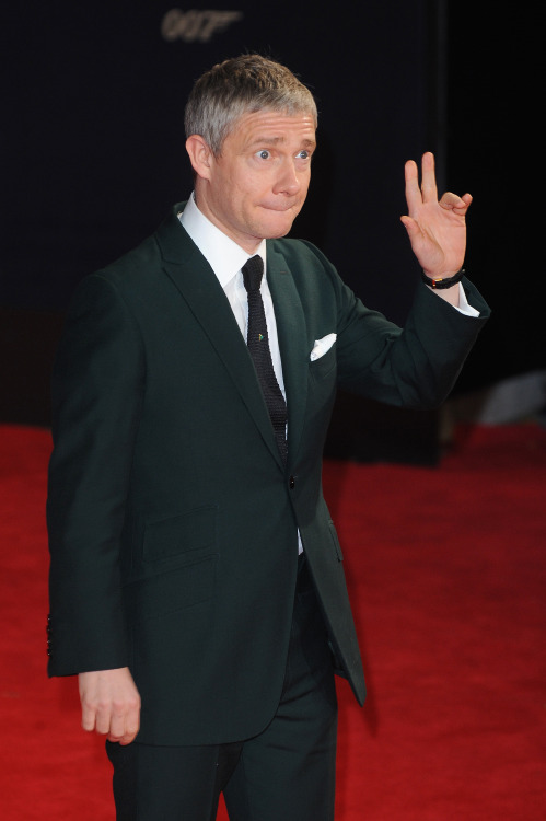 【HQ】More Pics of Martin at Spectre London Premiere. Oct 26th, 2015.