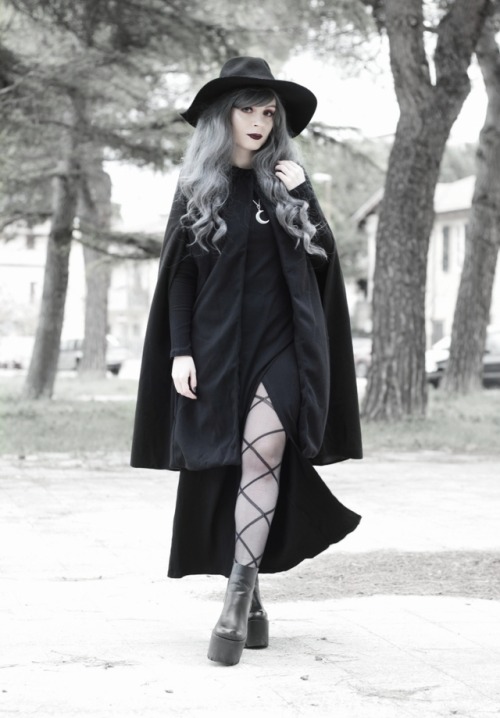vanillasyndrome: My first ever cape and I’m in love  (you can get it here   it&