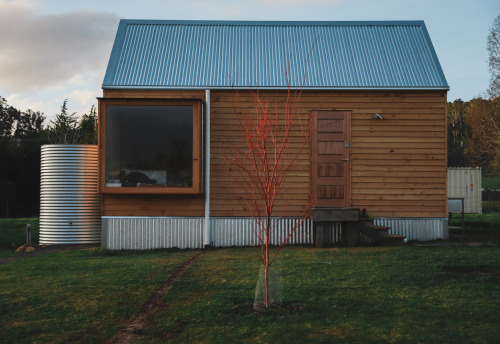 tasmanian house ~ atelier jiri lev | photos © sasha lev