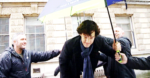 cucumberbenny:sherlock behind