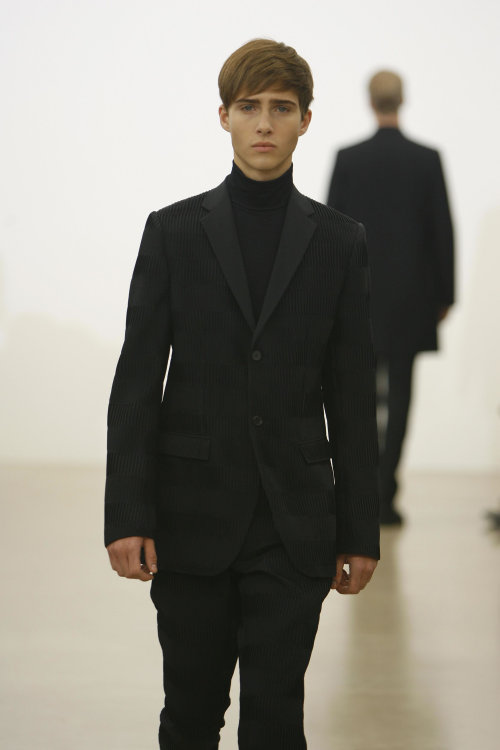 picnicwithsatan:   JIL SANDER A/W 08 Menswear    Ryan Taylor