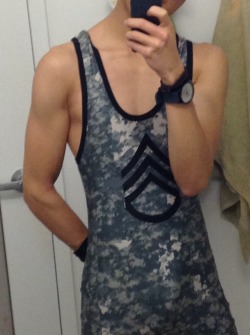 lycraloveandpeace:  My new singlet! What do you guys think?  I think yes