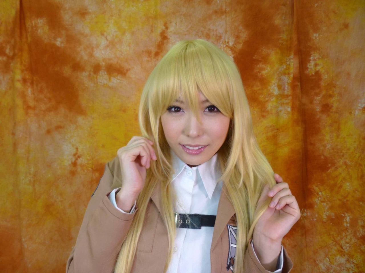 cosplaygirl:  小鳥遊屋COSPLAYERS館:ROMけっと会場での有村千佳ちゃんの写真と、新作、イベント告知