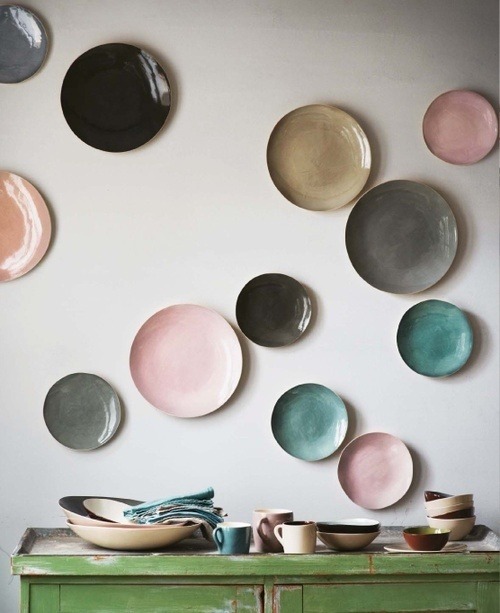 ceramics plates as wall decor