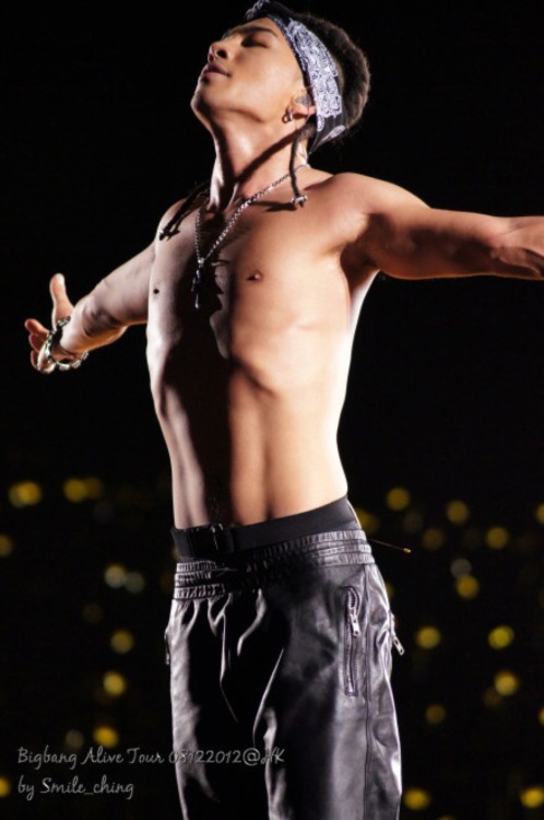 gdrxgn:  SEXY BAE (pictures credit to owners) 😍 