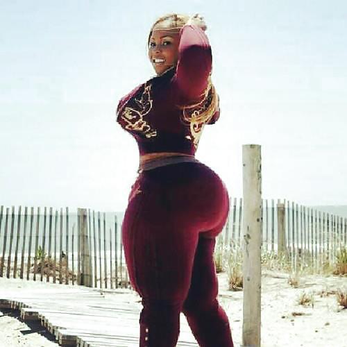 Thick Booty Bitches
