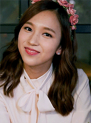 kimnatozaki:just twice things: mina’s gummy smile