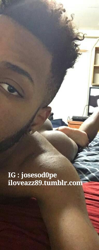iloveazz89:   Submission   IG : josesod0pe         iloveazz89.tumblr.com   To submit