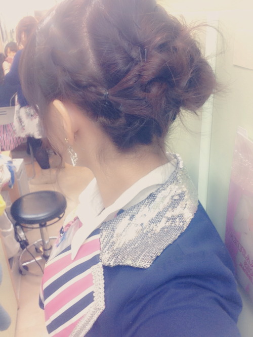 xxxakaskorpion:Yamauchi Suzuran G+ 2014/01/21こんばんちゃ(◍•ᴗ•◍)最近、この髪型にハマってます♡Good evenin-c