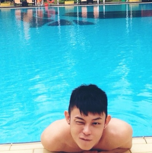 dopedonutmoon: passby-sg:  Passby-sg.tumblr.com  yummm anyone has his dick pic?