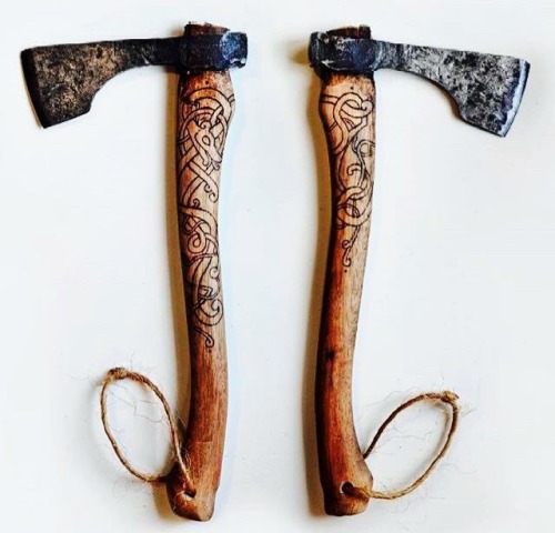 hammer-ov-thor:By Swedish blacksmith Wulfar Smide