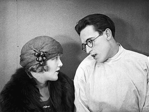 littlehorrorshop:  Mildred Davis and Harold Lloyd in High and Dizzy, 1920 