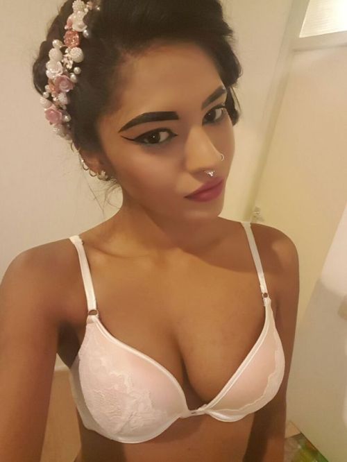 nudedesiart:Ex gf phone hacked by R.nohar**Submission:20**