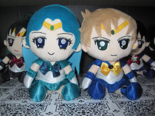 friendlysmarties:So I have finally acquired the plushie set. Here is the master picture post for the