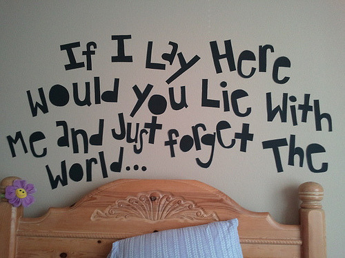 teenagepics:  If you’re a teen you must follow this blog. 