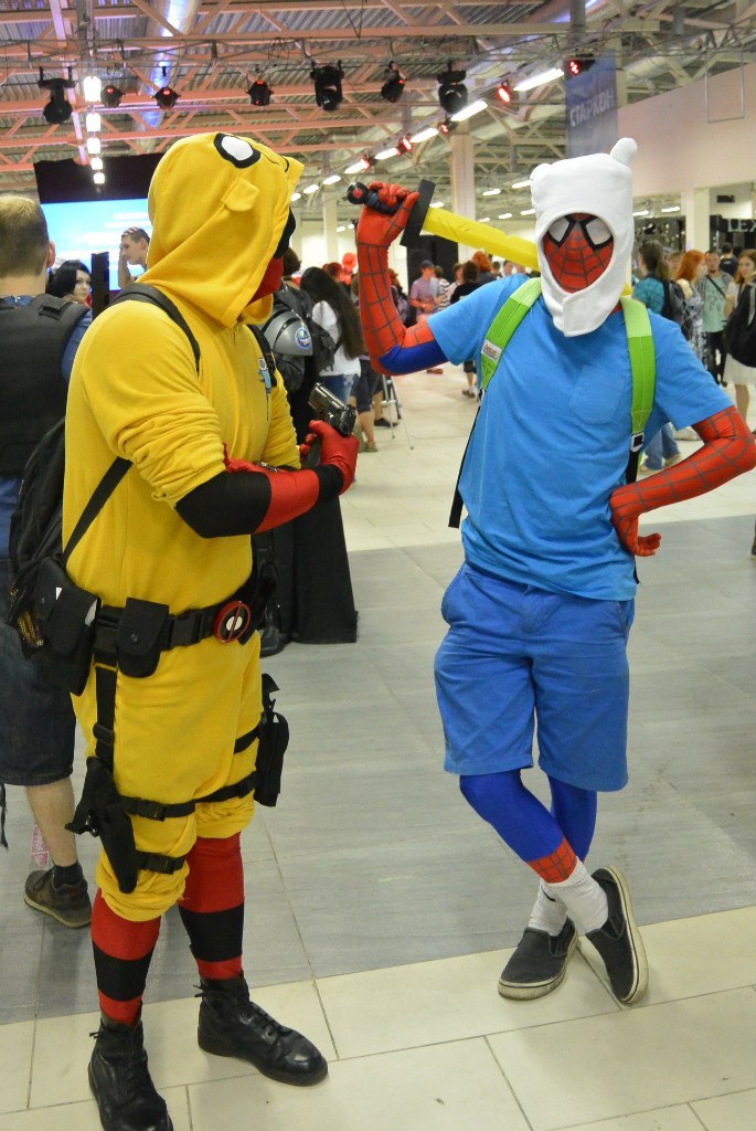 gabriel-way:  It’s Starcon in Russia this weekend. I don’t go there but this