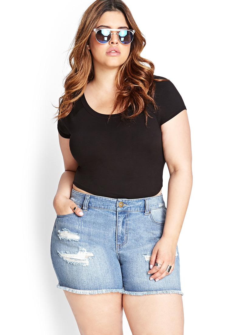 curveappeal:  Denise Bidot for Forever 21  42 inch bust, 34 inch waist, 47 inch hips