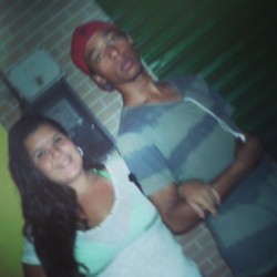Eu feia e ele&hellip;. feio tbm &rsquo;-&rsquo;   :v