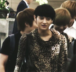 ewxiuhan:  4/? of xiuhan moments. When minseok brings the best out of lu han. When