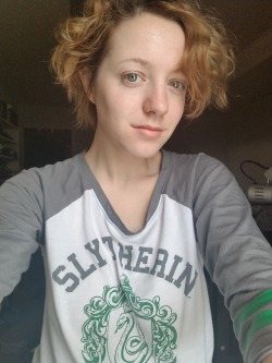 trashfirefallon:  Woke up with some fun bedhead