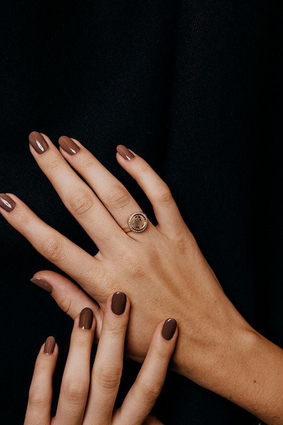 makemeacuppa:  unearthedco: Natasha Schweitzer NEED this nail color. 