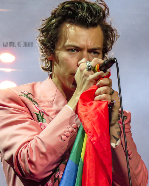 stylesnews:Unseens of Harry in Dallas on June 5th 2020 by Amy Marie.